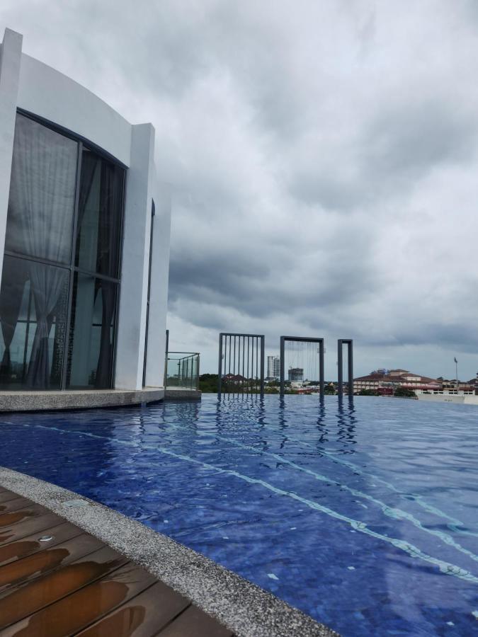 Nusa Luxurious Suite Kota Bharu Bagian luar foto