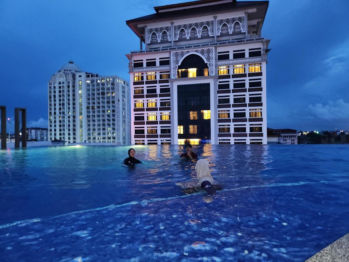 Nusa Luxurious Suite Kota Bharu Bagian luar foto